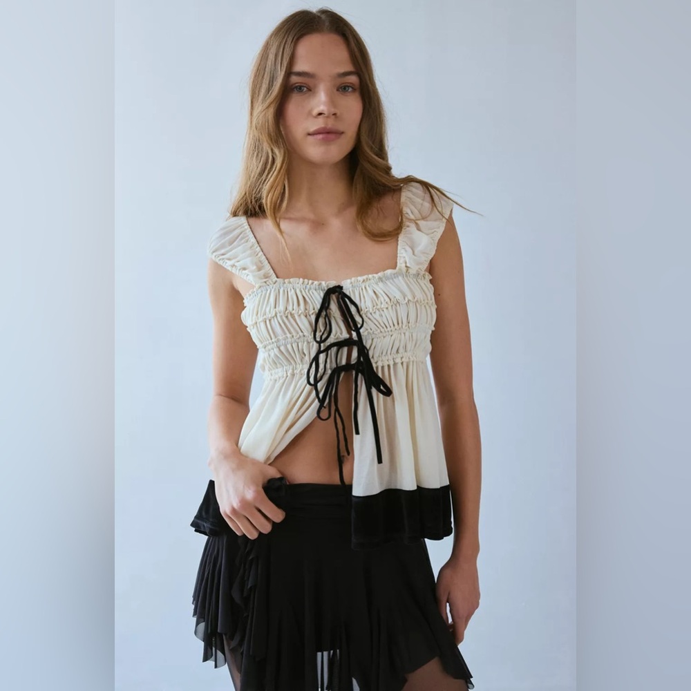 UO Kimchi Blue Melissa Tie-Front Velvet Trim Babydoll Blouse